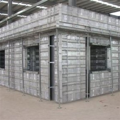 Alumiiniumisulamist raketis